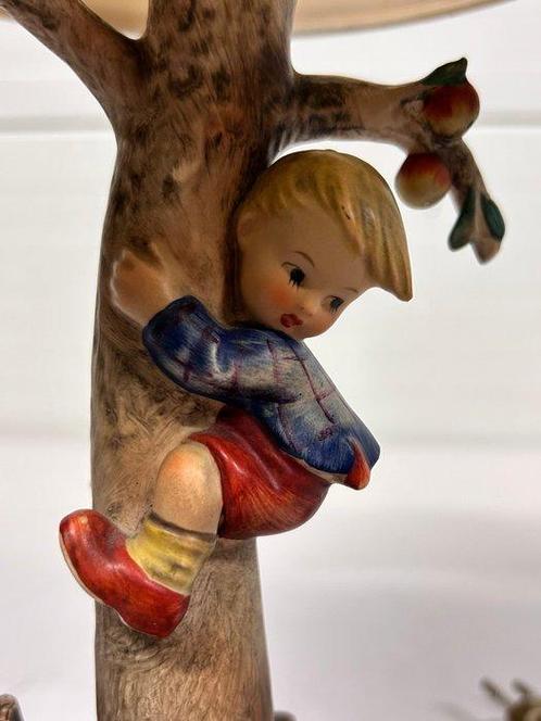 Goebel - M. J. Hummel - Lampe de table - TMK4 - 44A - Voleur, Antiek en Kunst, Curiosa en Brocante