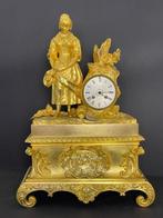 Horloge de cheminée avec personnage Louis Philippe - Bronze, Antiek en Kunst