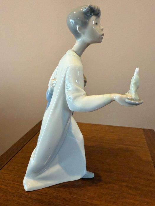 Lladro - Lladro - Beeld, Jongen in nachthemd - 21 cm -, Antiek en Kunst, Antiek | Glaswerk en Kristal