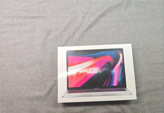 Apple MacBook Pro 13 (2022)-M2- – 512 GB SSD – 8 GB RAM –, Games en Spelcomputers, Spelcomputers | Overige Accessoires