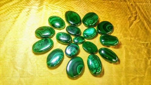 Malachite Pépites de forme libre - Pierres de massage pour, Verzamelen, Mineralen en Fossielen