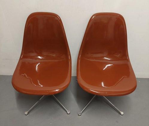 Herman Miller - Charles Eames - Stoel (2) - Side Stoel -, Antiek en Kunst, Curiosa en Brocante