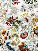 Paisley bloemenprint - Meubelstof - 500 cm - 108 cm -