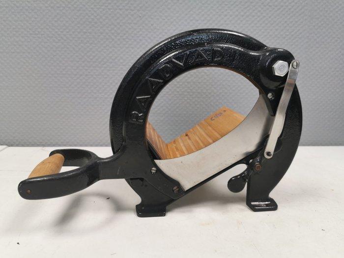 Raadvad - Ove Larsen - Broodsnijmachine - Model 294 -, Antiek en Kunst, Antiek | Meubels | Stoelen en Sofa's