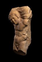 Romain antique Marbre Télamon en forme de satyre. 1er siècle