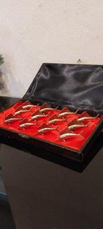 Messensteun (12) - Espadons - Verguld brons, Antiek en Kunst