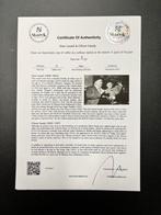 Stan Laurel & Oliver Hardy share an impromptu cup of coffee