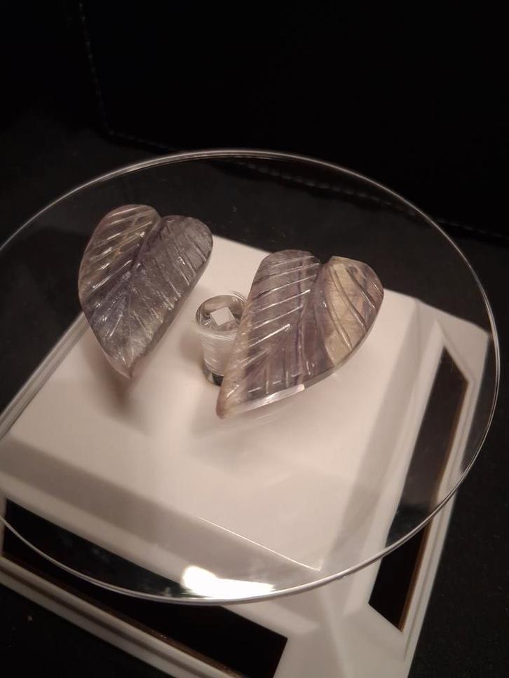 Natural Fluorite - bicolor - pair of leaves - 75 ct - handca, Bijoux, Sacs & Beauté, Accessoires Autre, Envoi