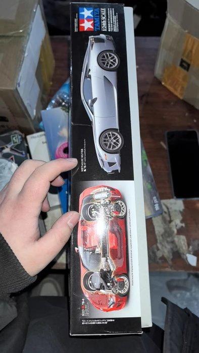 Tamiya 1:24 - Modelauto - Lexus LFA, Hobby en Vrije tijd, Modelauto's | 1:5 tot 1:12