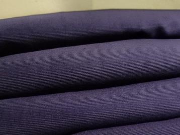 Velours millier de lignes mesure 10,80 x 1,60 m - Textile - beschikbaar voor biedingen