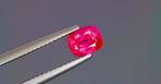 1 pcs Rood, Roze Saffier - 1.05 ct - Lotus Gemology - Heet, Nieuw