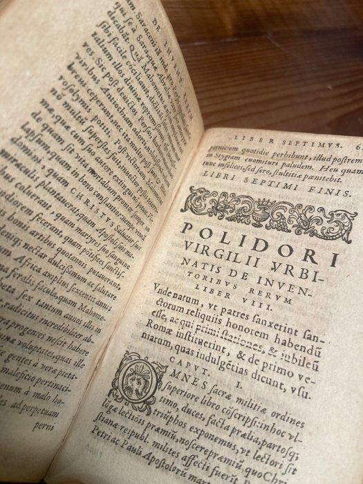 Polydorus Virgilius / Alexader Sardus - Polydori Virgilii, Antiek en Kunst, Antiek | Boeken en Manuscripten