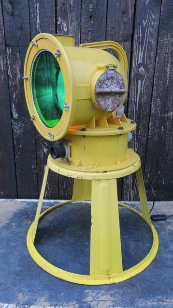 Lampadaire - Acier, Aluminium, Plastique, Verre - Lampe