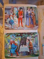 Collectie van memorabilia - Album met veel figuurtjes