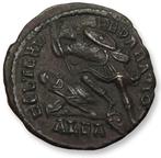 Empire romain. Constance II (337-361 apr. J.-C.). Follis or
