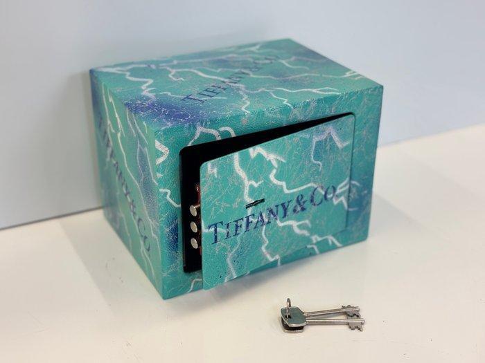 Rob VanMore - Thunder at Tiffany & Co. Vault, Antiek en Kunst, Kunst | Designobjecten