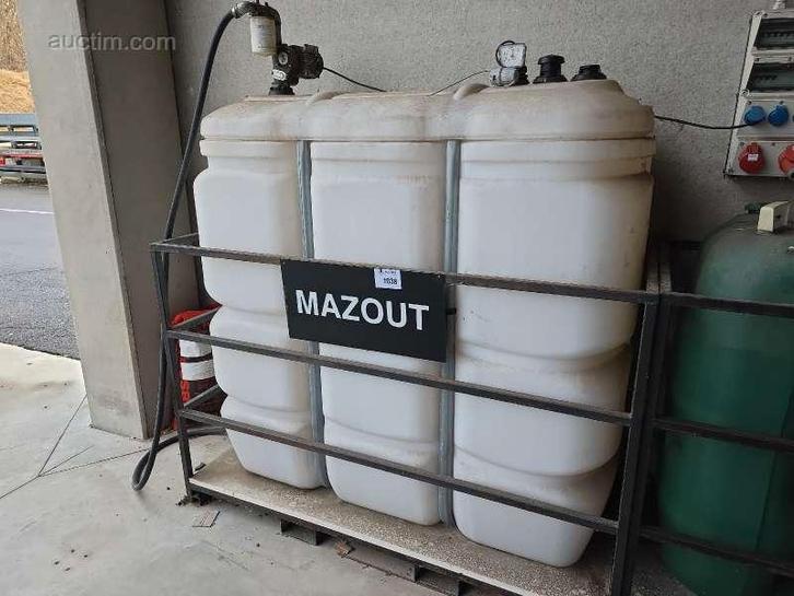 Pvc mazout opslagtank SCHUTZ, Zakelijke goederen, Machines en Bouw | Metaalbewerking, Ophalen