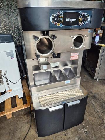 Veiling Taylor C606-58 combi softijs- en milkshakemachine