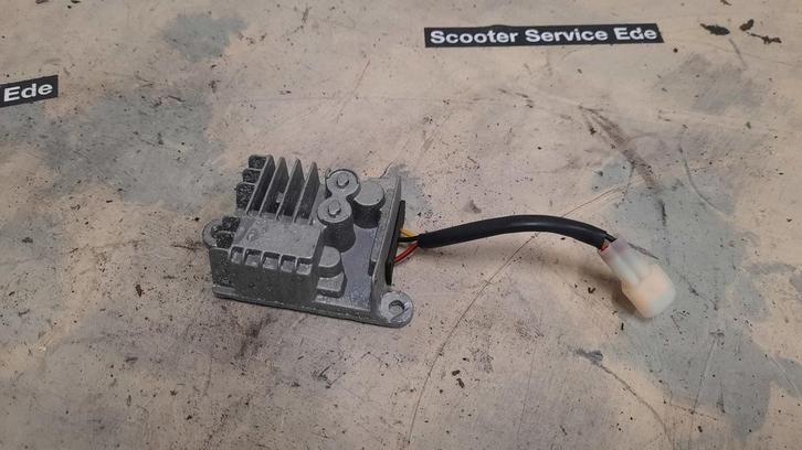 IVA E-GO S5 / Spanningsregelaar regelaar spaning, Fietsen en Brommers, Brommeronderdelen | Scooters, Overige typen, Overige merken