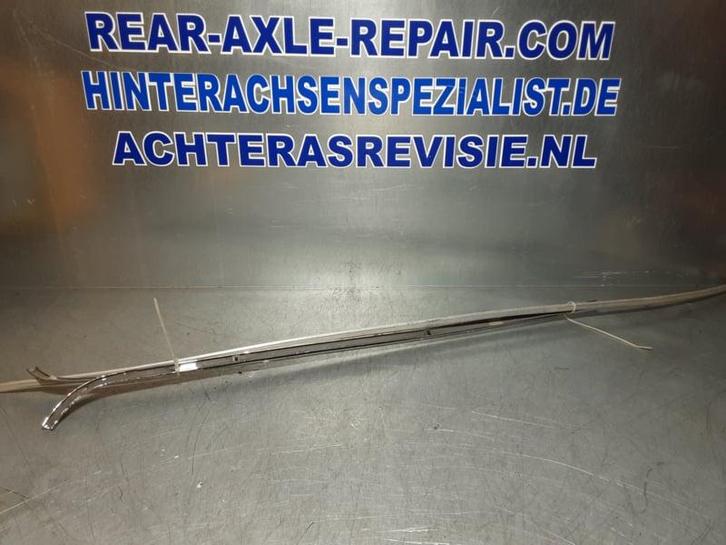 Van het vinyldak van een Opel Manta A Berlinetta, de sier..., Auto-onderdelen, Carrosserie, Gebruikt, Opel, Verzenden