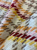Tissu de haute qualité, très doux, avec un motif tartan, Antiek en Kunst