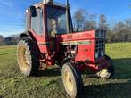 1981 International 845 XL tractor