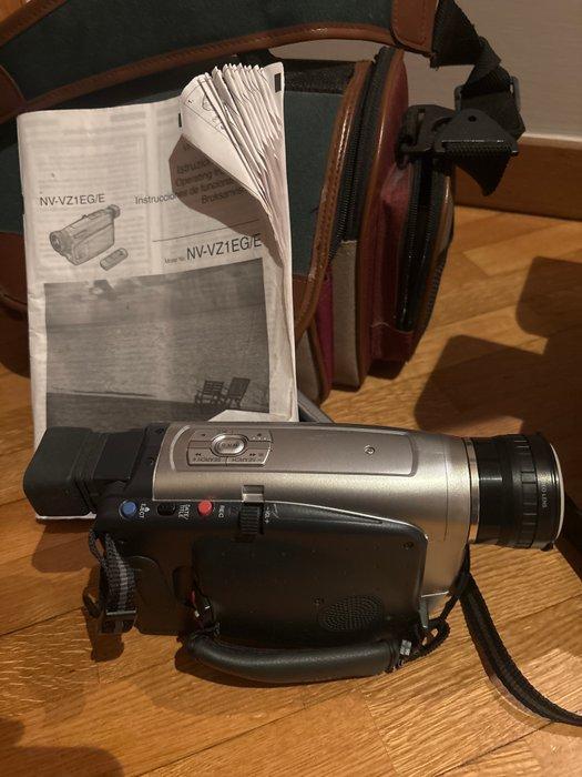 Panasonic NV-VZ1EG/E Mini DV-DV camera, S-VHS-C camera, Verzamelen, Foto-apparatuur en Filmapparatuur