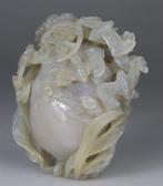 Beeldhouwwerk van fruit van agaat - Agaat - China - Begin, Antiek en Kunst