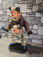 Jun Asilo - Jun Asilo - Beeld, Haasjes over clowns - 58 cm -