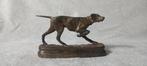 Pierre Chenet (XX-XXI) - sculptuur, Chien chasse a larret -