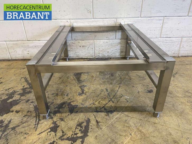 RVS Zanussi Onderstel voor oven, steamer 68 x 82,5 x 36,5 cm, Zakelijke goederen, Horeca | Meubilair en Inrichting, Ophalen of Verzenden
