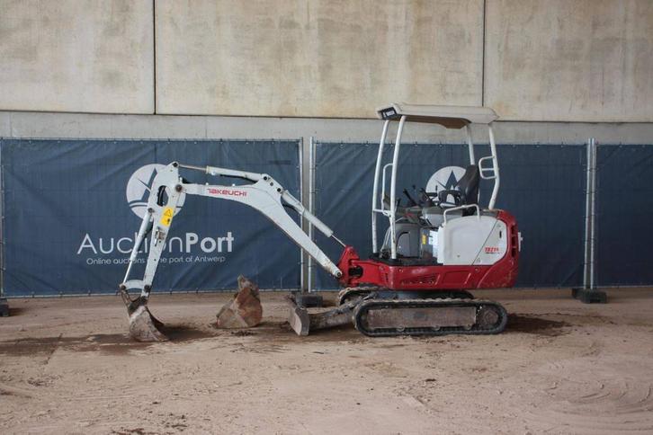 Veiling: Minigraver Takeuchi TB216 Diesel 2016, Zakelijke goederen, Machines en Bouw | Kranen en Graafmachines, Ophalen