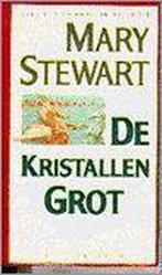 De kristallen grot / Merlijn-trilogie / 1 9789027430618, Boeken, Verzenden, Gelezen, Michael Stewart