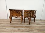 Table de chevet (2) - Comodini Chippendale années 50 - Bois,, Antiek en Kunst
