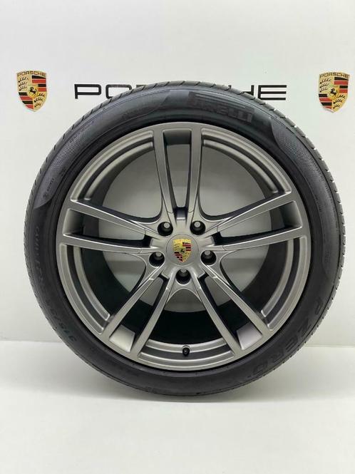 Porsche Cayenne (E3) 21inch Turbo Platinium met winterbanden, Autos : Pièces & Accessoires, Pneus & Jantes, Enlèvement