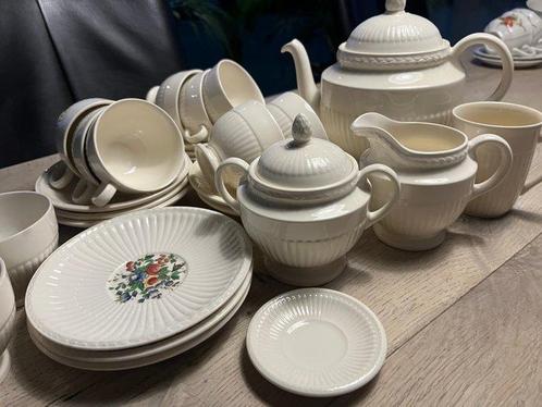 Wedgwood - Wedgwood - Drinkservies (16) - Edme - Aardewerk -, Antiek en Kunst, Antiek | Meubels | Tafels