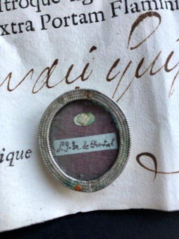 Reliekhouder - Glas, Legering, Textiel, Certificaat -