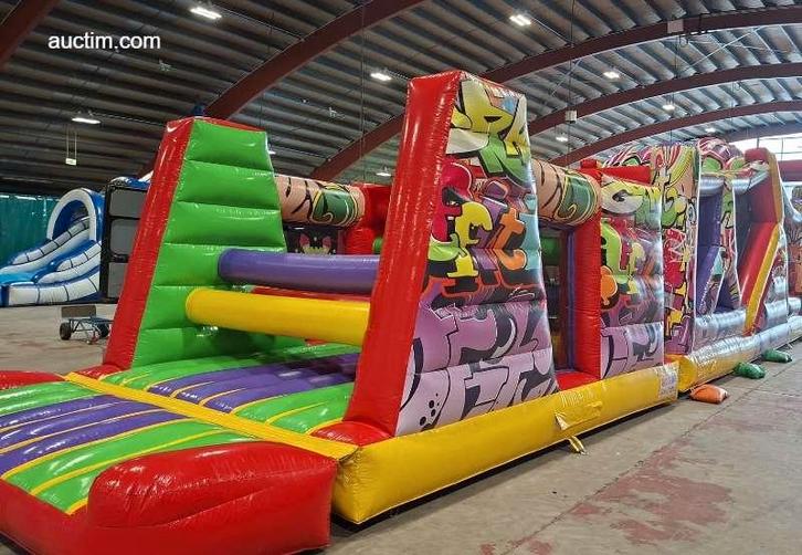 springkasteel Grafitti, Hobby en Vrije tijd, Feestartikelen | Verhuur, Ophalen