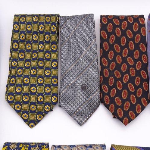 Themacollectie - Zijden stropdassen - Gucci, Ferragamo,, Antiek en Kunst, Antiek | Speelgoed
