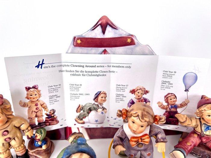 Goebel - Beeldje - M.I. Hummel „Manege Frei: Jetzt kommen, Antiquités & Art, Curiosités & Brocante