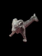 Oud-Romeins Brons Rare & Early Ram Statue