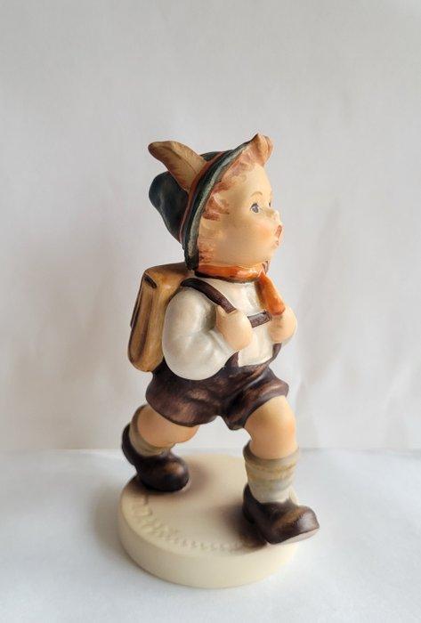 Beeldje - Hummel Goebel Schooljongen - TMK3 - Porselein, Antiek en Kunst, Curiosa en Brocante