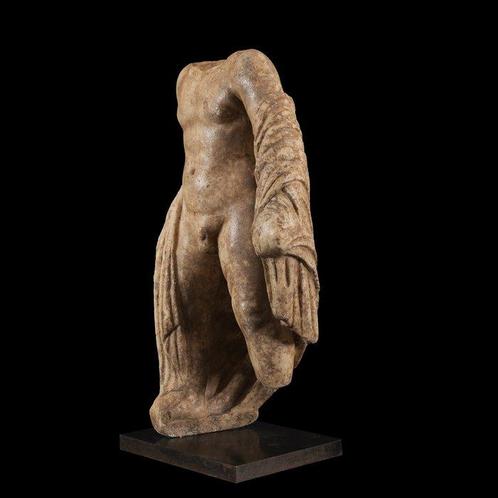 Oud-Romeins Marmer Belangrijke torso van Ganymedes. 2e eeuw, Verzamelen, Mineralen en Fossielen