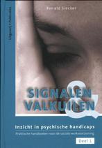 Signalen & valkuilen 9789087170035 Ronald Siecker, Boeken, Verzenden, Gelezen, Ronald Siecker