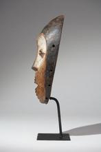Een houten masker - Lega - DR Congo (Zonder Minimumprijs), Antiek en Kunst