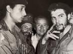 Perfecto Romero - (XL Photo) Líder Che Guevara fumando y