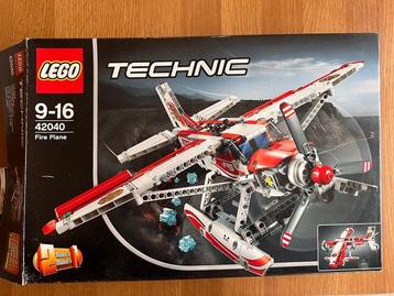 Lego Set - Technic - Löschflugzeug 42040