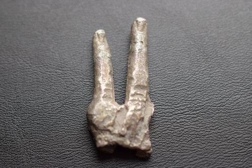 Oud-Romeins Zilver Oude Romeinse zilveren beeldje vingers, Antiek en Kunst, Antiek | Overige Antiek