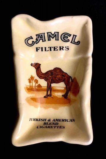 Camel - Zonder Minimumprijs - Asbak - An interesting, beschikbaar voor biedingen