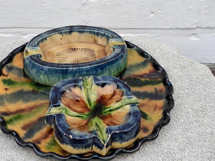 Vlaams Aardewerk - Assiette (3) - Poterie - Plateau avec 2, Antiek en Kunst, Kunst | Designobjecten